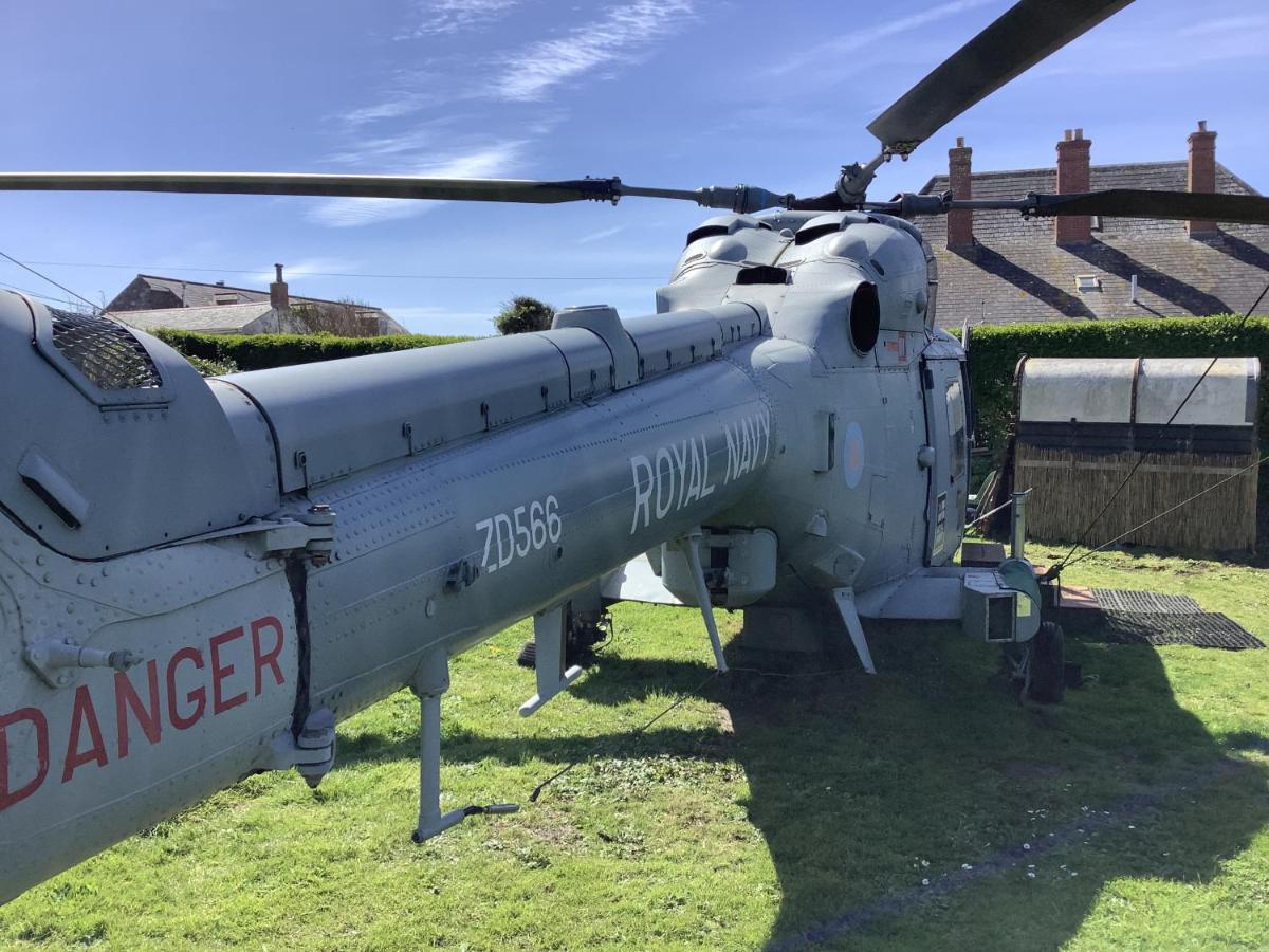Haelarcher Farmhouse And Helicopter B&B ลิซาร์ด ภายนอก รูปภาพ